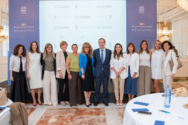 Fotos del desayuno de trabajo con Gonzalo Gortázar (CEO de CaixaBank)