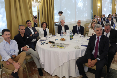 desayuno de trabajo con Gonzalo Gortázar