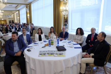 desayuno de trabajo con Gonzalo Gortázar