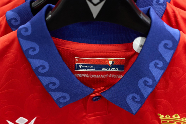 nueva equipación de Osasuna