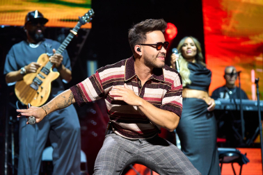 Fotos del concierto de Prince Royce y Romeo Santos en el Navarra Arena