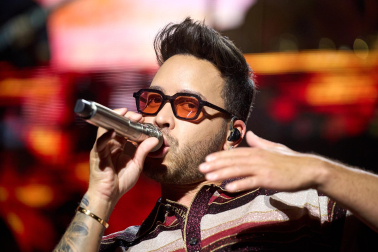 Fotos del concierto de Prince Royce y Romeo Santos en el Navarra Arena