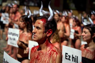 Concentración antitaurina de PETA Y AnimaNaturalis.