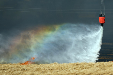 Fotos del incendio de grandes dimensiones en Imárcoain