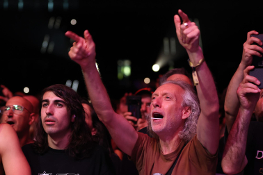 Fotos del concierto de la banda de rock británica Deep Purple en el Navarra Arena