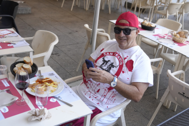 Fotos de los almuerzos de San Fermín 2026