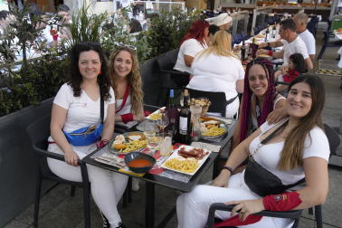 Fotos de los almuerzos de San Fermín 2026