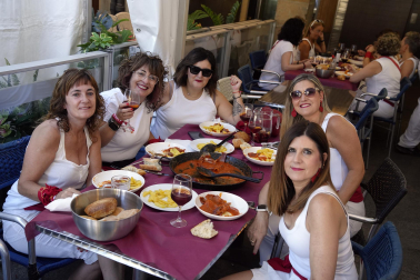 Fotos de los almuerzos de San Fermín 2026
