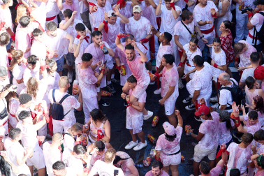 Chupinazo en la plaza del Ayuntamiento