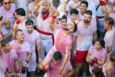 Chupinazo en la plaza del Ayuntamiento