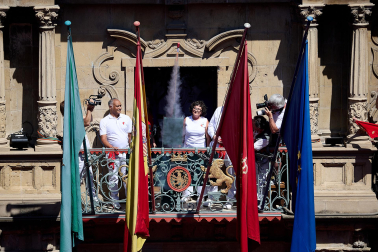 Chupinazo en la plaza del Ayuntamiento
