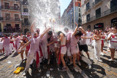 Chupinazo en la plaza del Ayuntamiento