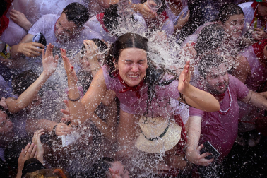 Foto del lanzamiento del chupinazo de San Fermín 2026 en Pamplona.