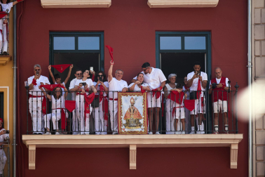 Foto del lanzamiento del chupinazo de San Fermín 2026 en Pamplona.
