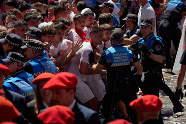 Foto del lanzamiento del chupinazo de San Fermín 2026 en Pamplona.