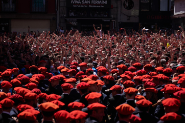 Foto del lanzamiento del chupinazo de San Fermín 2026 en Pamplona.