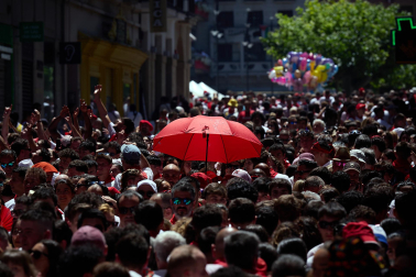 Foto del lanzamiento del chupinazo de San Fermín 2026 en Pamplona.