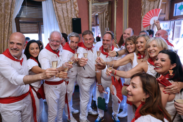 Famosos en el Ayuntamiento de Pamplona