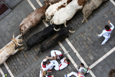 Primer encierro de San Fermín 2026 con toros de Fuente Ymbro.