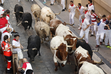 Primer encierro de San Fermín 2026 con toros de Fuente Ymbro.