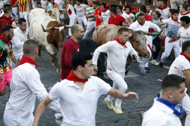 Primer encierro de San Fermín 2026 al final de la Estafeta.