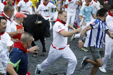 Primer encierro de San Fermín 2026 al final de la Estafeta.
