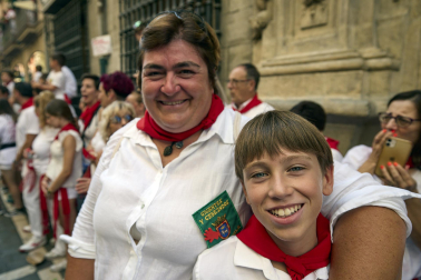 Fotos de la salida de la Comparsa de Gigantes y Cabezudos este 7 de julio de San Fermín 2026