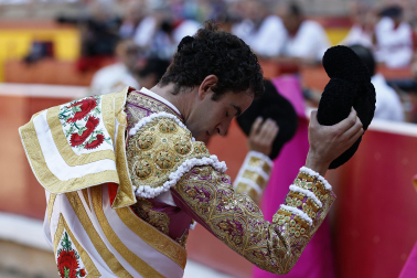 Fotos de la corrida del 7 de julio de la Feria del Toro 2026 con morlacos de Fuente Ymbro para los diestros Daniel Luque, Víctor Hernández y Aarón Palacio