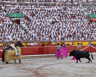 Fotos de la corrida del 7 de julio de la Feria del Toro 2026 con morlacos de Fuente Ymbro para los diestros Daniel Luque, Víctor Hernández y Aarón Palacio