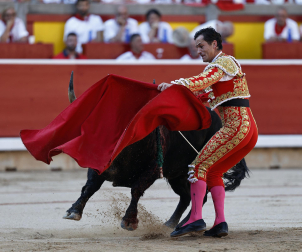 Fotos de la corrida del 7 de julio de la Feria del Toro 2026 con morlacos de Fuente Ymbro para los diestros Daniel Luque, Víctor Hernández y Aarón Palacio
