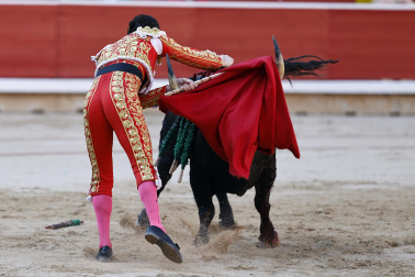 Fotos de la corrida del 7 de julio de la Feria del Toro 2026 con morlacos de Fuente Ymbro para los diestros Daniel Luque, Víctor Hernández y Aarón Palacio