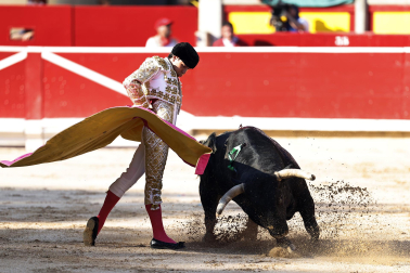 Fotos de la corrida del 7 de julio de la Feria del Toro 2026 con morlacos de Fuente Ymbro para los diestros Daniel Luque, Víctor Hernández y Aarón Palacio