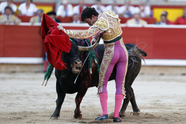 Fotos de la corrida del 7 de julio de la Feria del Toro 2026 con morlacos de Fuente Ymbro para los diestros Daniel Luque, Víctor Hernández y Aarón Palacio