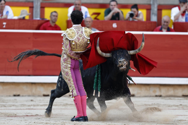 Fotos de la corrida del 7 de julio de la Feria del Toro 2026 con morlacos de Fuente Ymbro para los diestros Daniel Luque, Víctor Hernández y Aarón Palacio