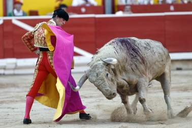 Fotos de la corrida del 7 de julio de la Feria del Toro 2026 con morlacos de Fuente Ymbro para los diestros Daniel Luque, Víctor Hernández y Aarón Palacio