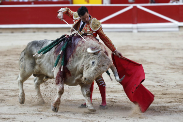 Fotos de la corrida del 7 de julio de la Feria del Toro 2026 con morlacos de Fuente Ymbro para los diestros Daniel Luque, Víctor Hernández y Aarón Palacio