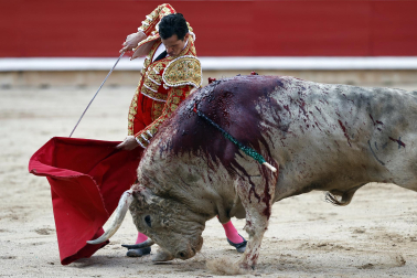 Fotos de la corrida del 7 de julio de la Feria del Toro 2026 con morlacos de Fuente Ymbro para los diestros Daniel Luque, Víctor Hernández y Aarón Palacio