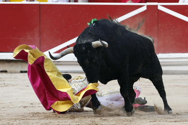 Fotos de la corrida del 7 de julio de la Feria del Toro 2026 con morlacos de Fuente Ymbro para los diestros Daniel Luque, Víctor Hernández y Aarón Palacio