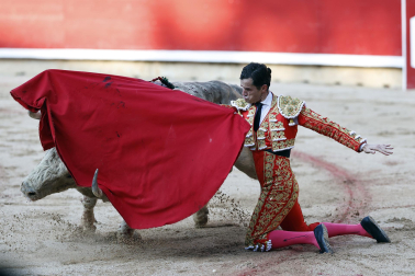 Fotos de la corrida del 7 de julio de la Feria del Toro 2026 con morlacos de Fuente Ymbro para los diestros Daniel Luque, Víctor Hernández y Aarón Palacio