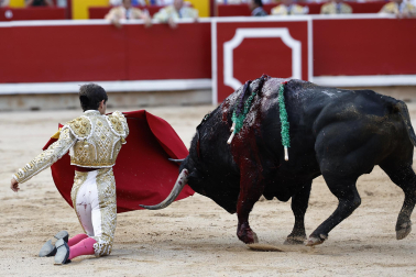 Fotos de la corrida del 7 de julio de la Feria del Toro 2026 con morlacos de Fuente Ymbro para los diestros Daniel Luque, Víctor Hernández y Aarón Palacio