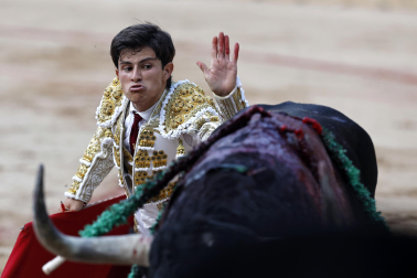Fotos de la corrida del 7 de julio de la Feria del Toro 2026 con morlacos de Fuente Ymbro para los diestros Daniel Luque, Víctor Hernández y Aarón Palacio