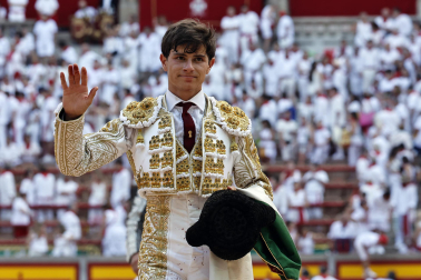 Fotos de la corrida del 7 de julio de la Feria del Toro 2026 con morlacos de Fuente Ymbro para los diestros Daniel Luque, Víctor Hernández y Aarón Palacio