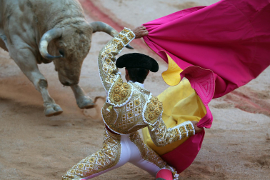 Fotos de la corrida del 7 de julio de la Feria del Toro 2026 con morlacos de Fuente Ymbro para los diestros Daniel Luque, Víctor Hernández y Aarón Palacio