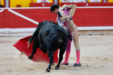 Fotos de la corrida del 7 de julio de la Feria del Toro 2026 con morlacos de Fuente Ymbro para los diestros Daniel Luque, Víctor Hernández y Aarón Palacio