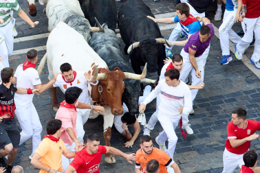 Segundo encierro de San Fermín 2026 con toros de Cebada Gago en Telefónica.