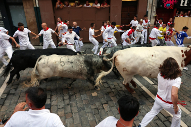 Segundo encierro de San Fermín 2026 con toros de Cebada Gago en Mercaderes.