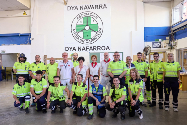 Visita de Chivite a los profesionales de Salud y Seguridad que cubren la fiesta de San Fermín