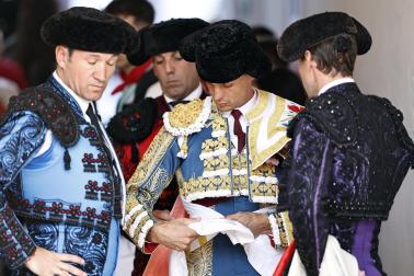 Fotos de la corrida del 8 de julio de la Feria del Toro 2026 con toros de la ganadería Cebada Gago para los diestros David Galván, Román y Manuel Diosleguarde