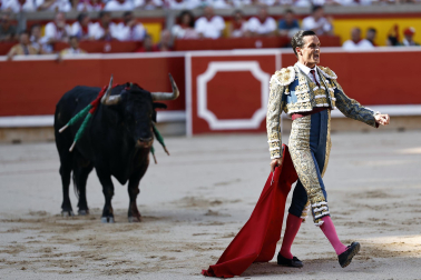 Fotos de la corrida del 8 de julio de la Feria del Toro 2026 con toros de la ganadería Cebada Gago para los diestros David Galván, Román y Manuel Diosleguarde