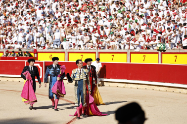 Fotos de la corrida del 8 de julio de la Feria del Toro 2026 con toros de la ganadería Cebada Gago para los diestros David Galván, Román y Manuel Diosleguarde